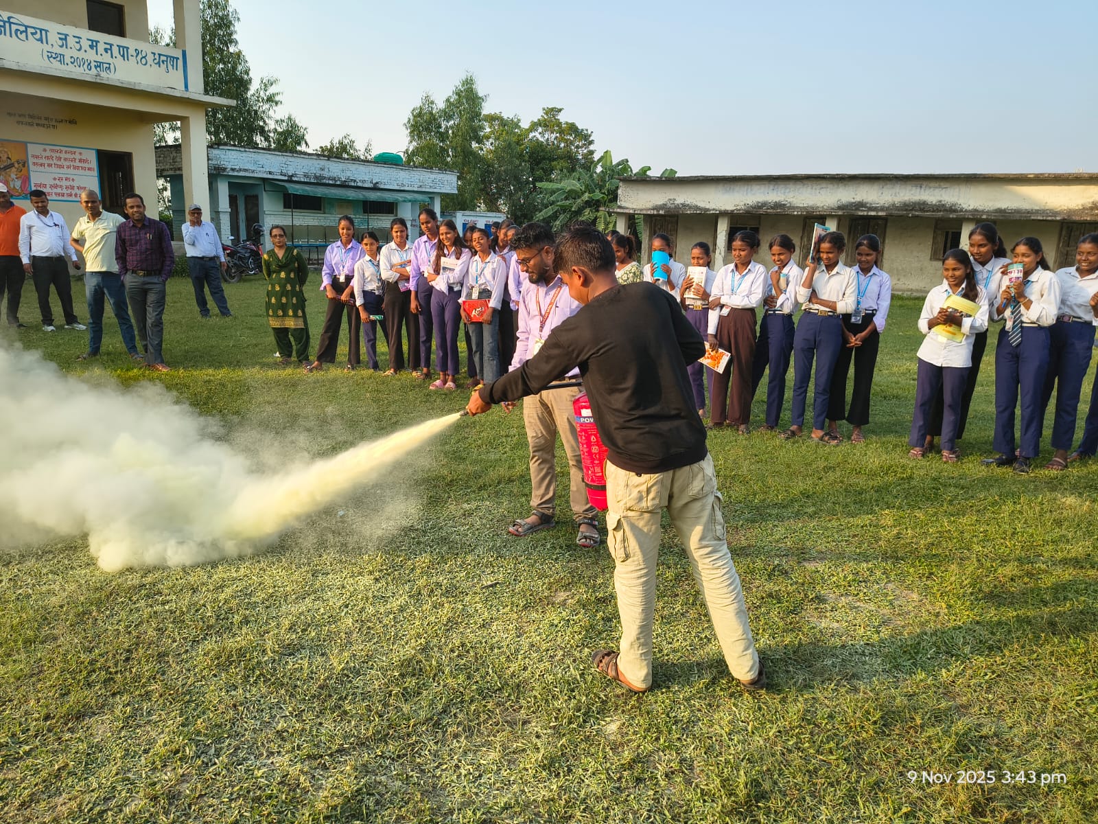 मा.वि.सोहनी मुजेलियामा विपद्‌ जोखिम न्यूनीकरण सम्बन्धी अभिमुखिकरण तथा प्रयोगात्मक अभ्यास सम्पन्न