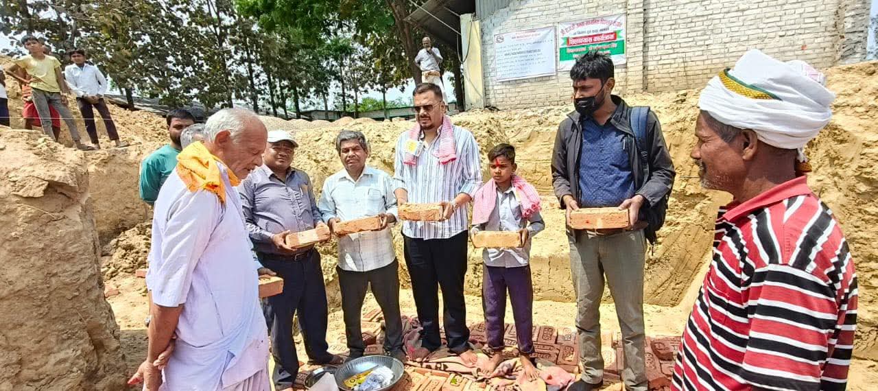 विद्यार्थीबाटै विद्यालय भवन शिलान्यास, बौदेबर्साइनका मेयर यादवको नयाँ सन्देश