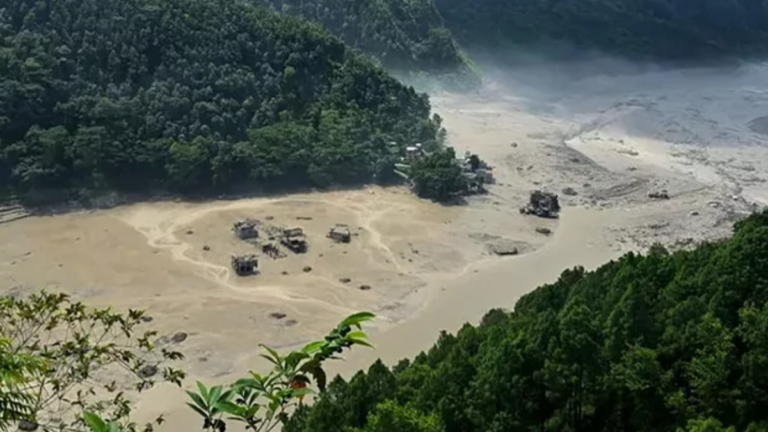 विनाशकारी बाढी : हालसम्म ९५ जनाको मृत्यु